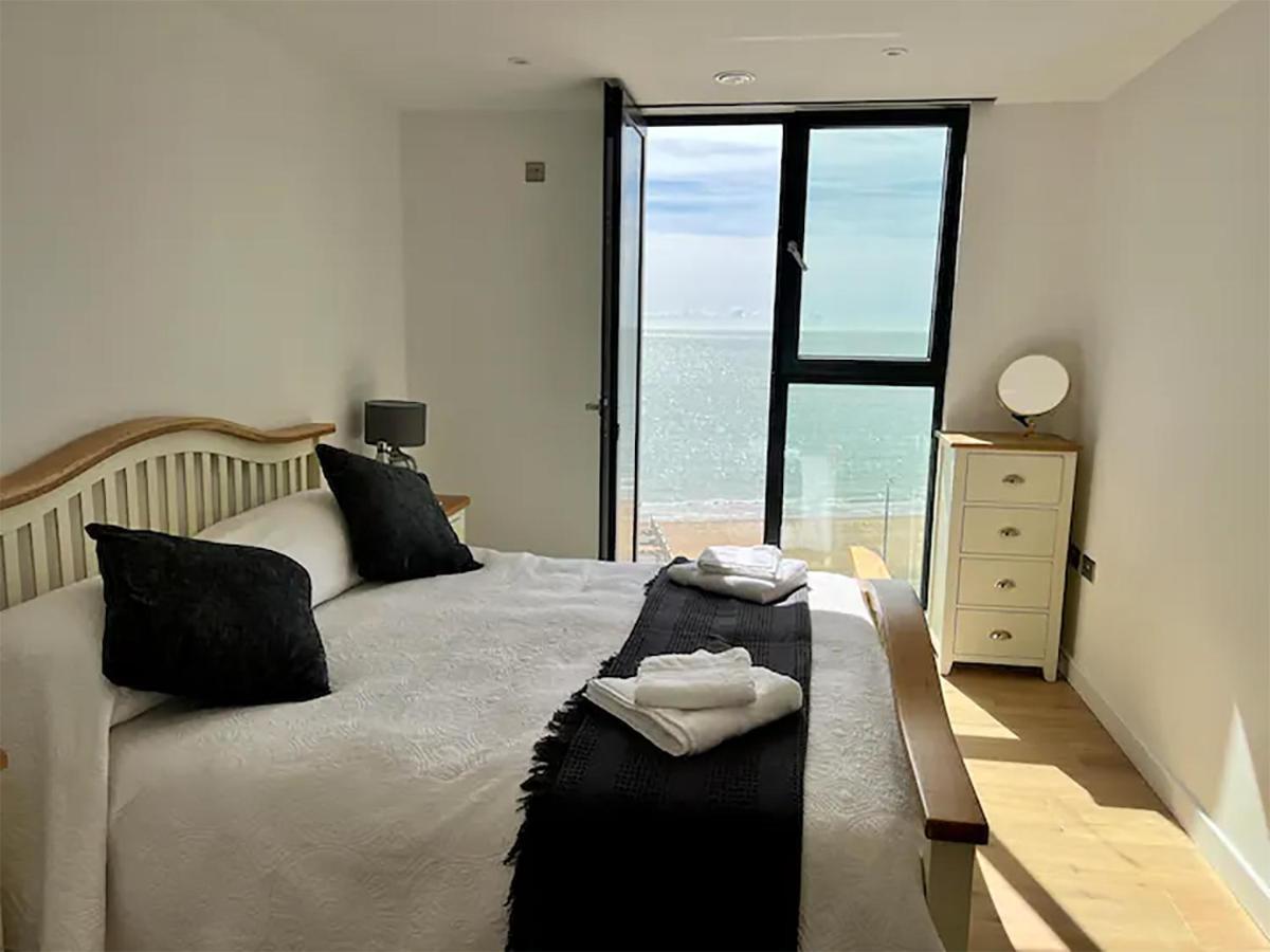 Sohot Stays Royal Sands Seaview Apt Free Parking Sleeps 4 拉姆斯盖特 外观 照片