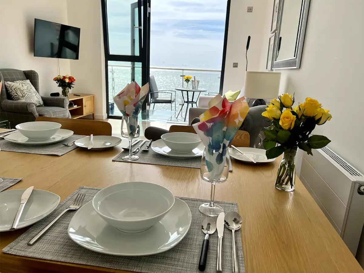 Sohot Stays Royal Sands Seaview Apt Free Parking Sleeps 4 拉姆斯盖特 外观 照片