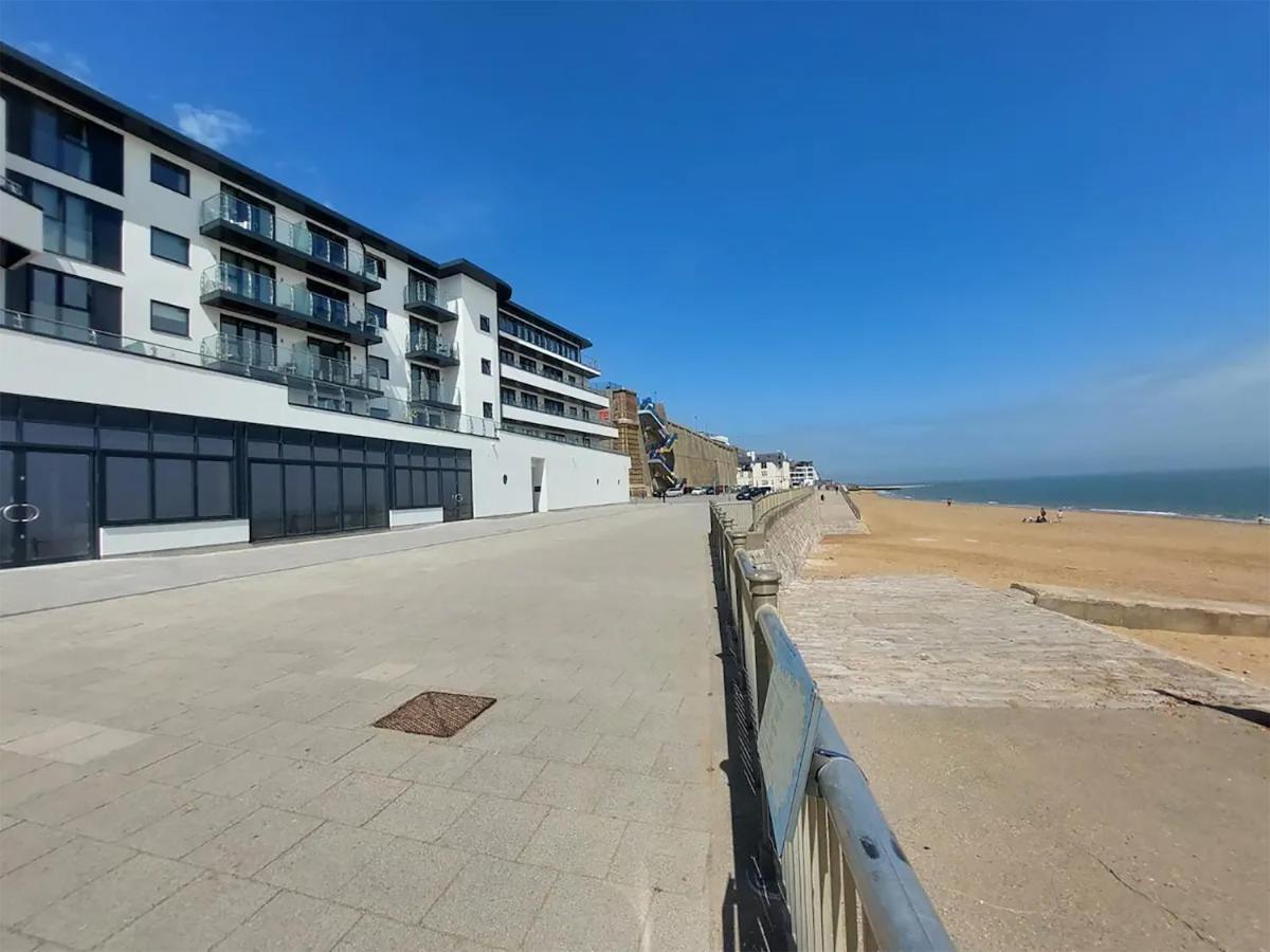 Sohot Stays Royal Sands Seaview Apt Free Parking Sleeps 4 拉姆斯盖特 外观 照片