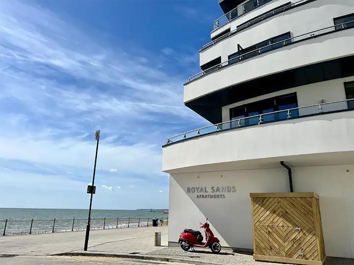 Sohot Stays Royal Sands Seaview Apt Free Parking Sleeps 4 拉姆斯盖特 外观 照片